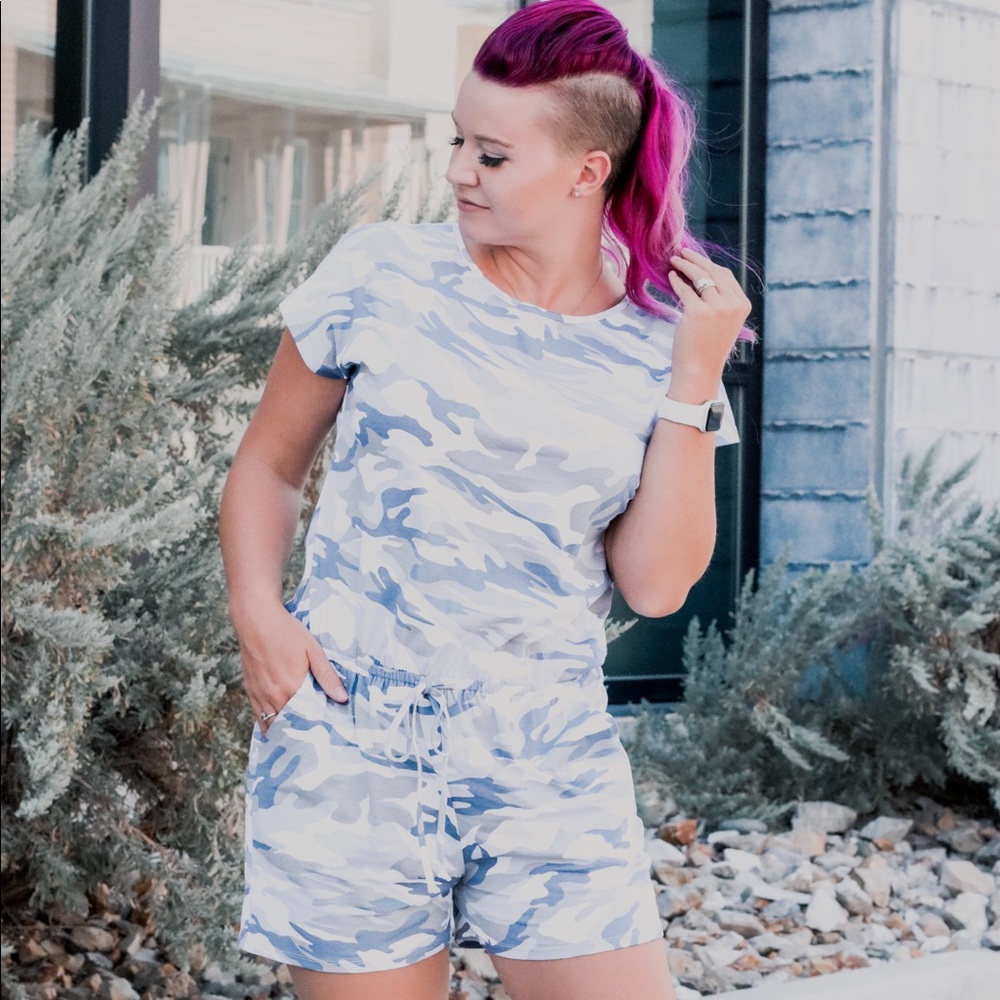 Camo romper - Picture 2 of 2